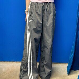 adidas Originals Spice Girl Series Three Stripes Loose-fitting Wide-leg Sweatpan